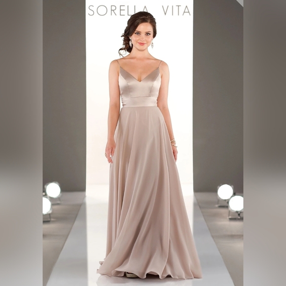 SORELLA VITA Dresses & Skirts - Vintage Rose Formal Gown Satin V-Neck Chiffon Shirt Size 10 Runs Small Fits 8